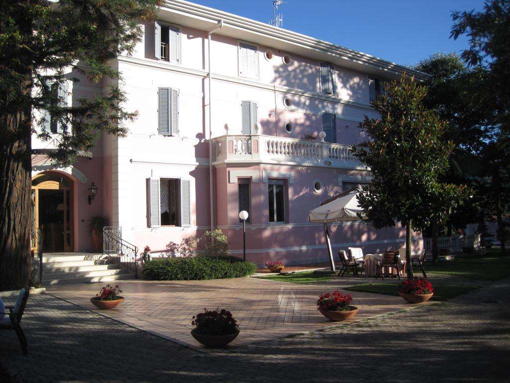 Hotel Gioia Garden Fiuggi Exterior foto